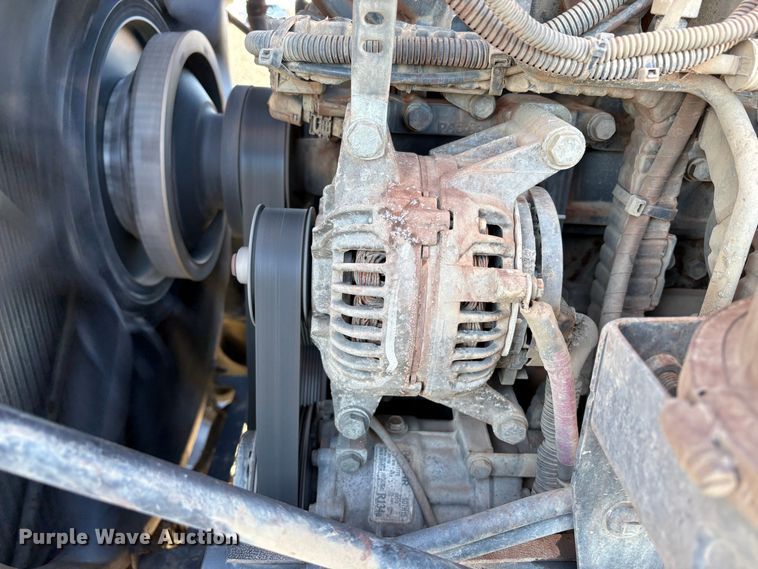 image for item YA1727 2018 Peterbilt 579  dump truck