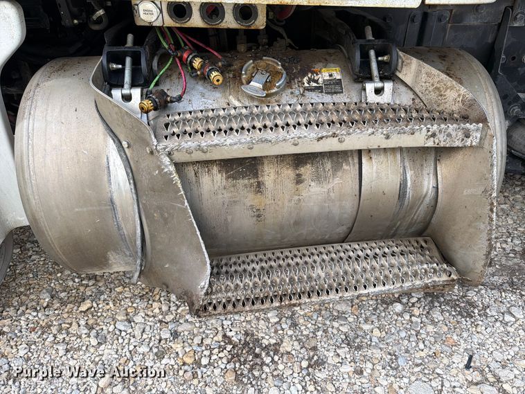 image for item YA2027 2025 Peterbilt 567 dump truck