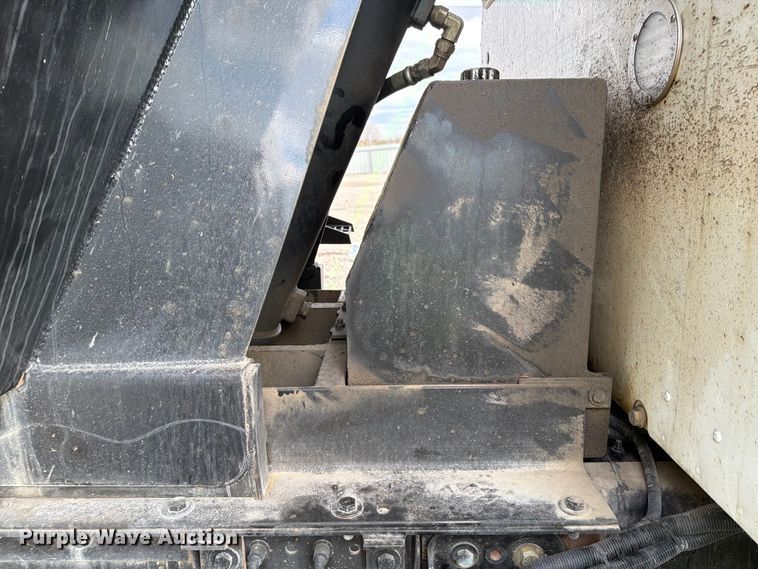 image for item YA2027 2025 Peterbilt 567 dump truck