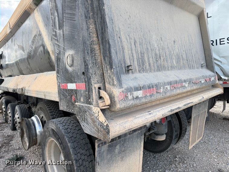 image for item YA2027 2025 Peterbilt 567 dump truck