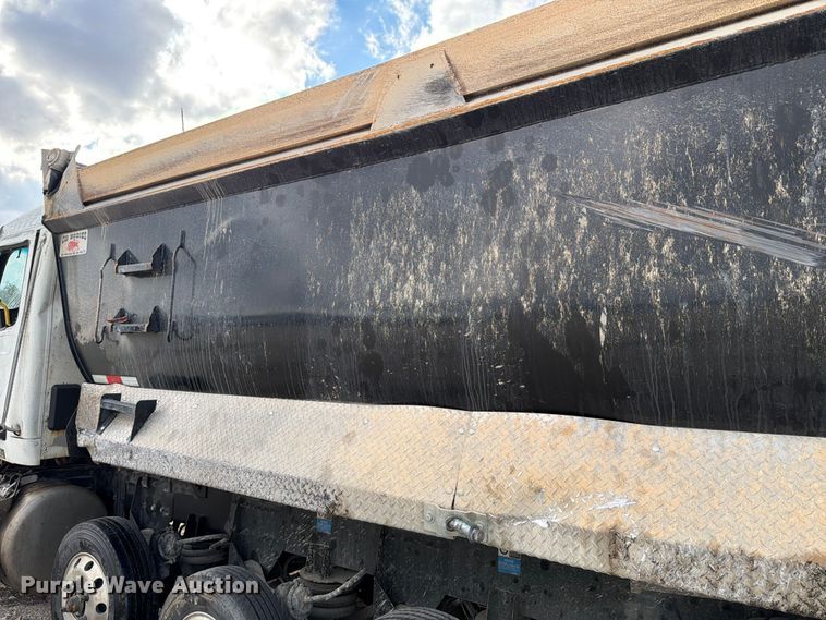 image for item YA2027 2025 Peterbilt 567 dump truck