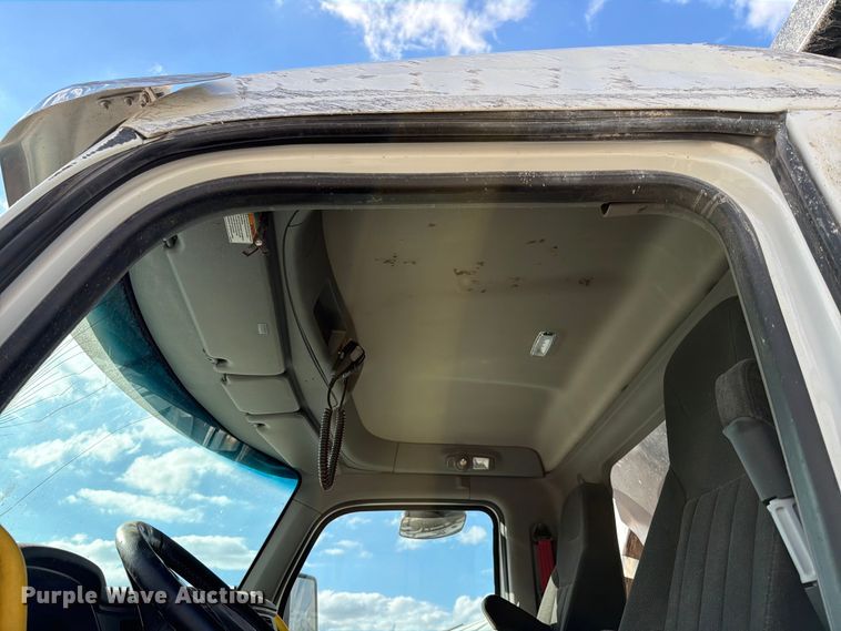 image for item YA2027 2025 Peterbilt 567 dump truck