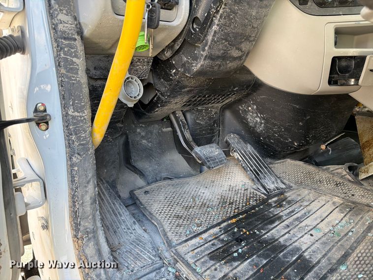 image for item YA2027 2025 Peterbilt 567 dump truck