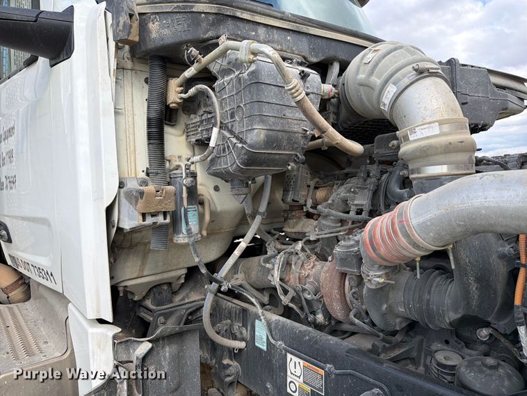 image for item YA2027 2025 Peterbilt 567 dump truck