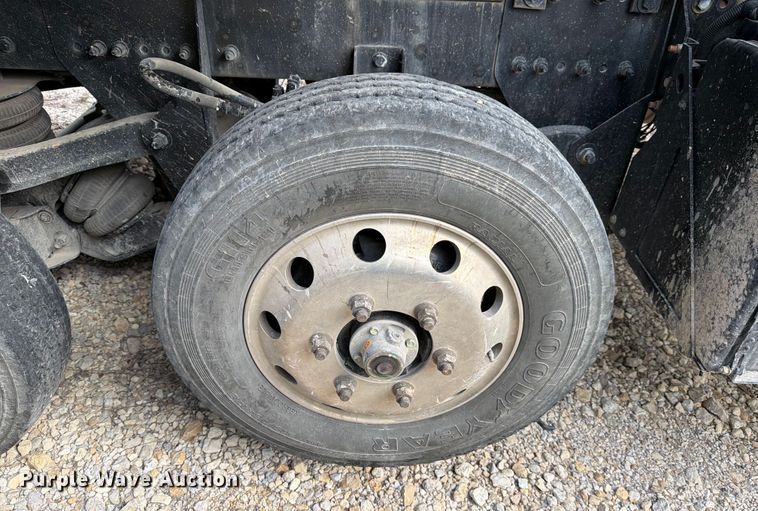 image for item YA2027 2025 Peterbilt 567 dump truck