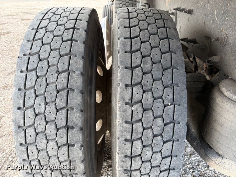 image for item YA2027 2025 Peterbilt 567 dump truck