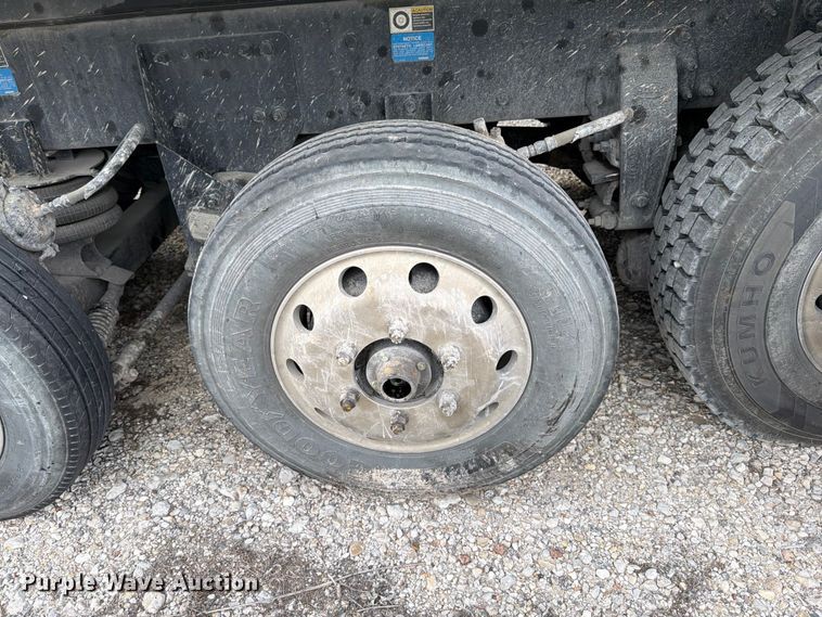 image for item YA2027 2025 Peterbilt 567 dump truck