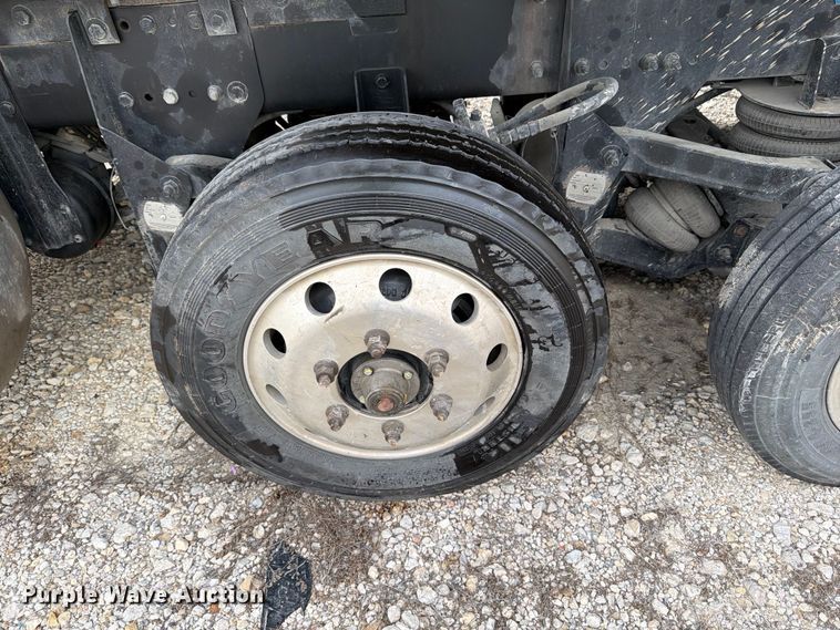 image for item YA2027 2025 Peterbilt 567 dump truck