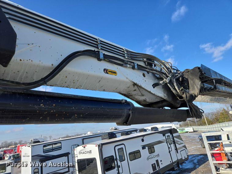 image for item YA2130 2017 Freightliner 114SD crane truck