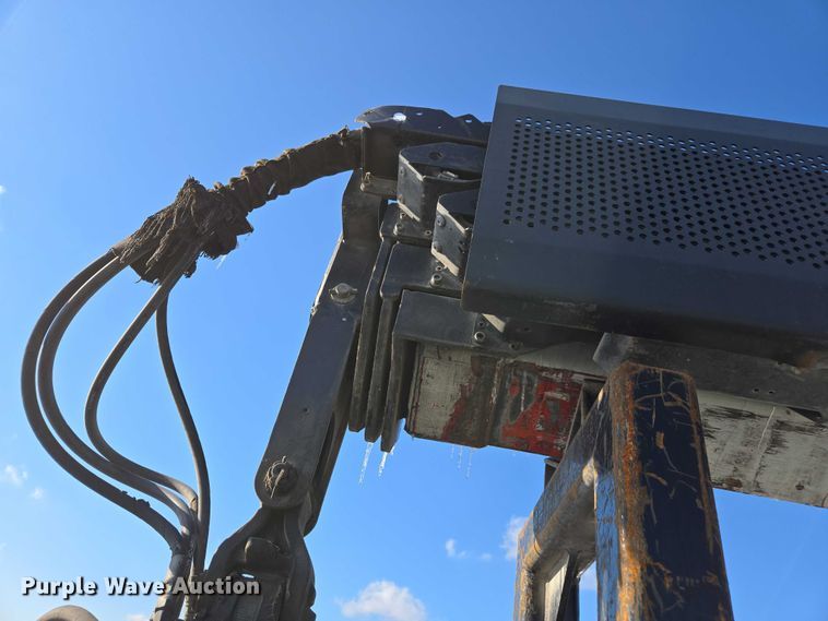 image for item YA2130 2017 Freightliner 114SD crane truck