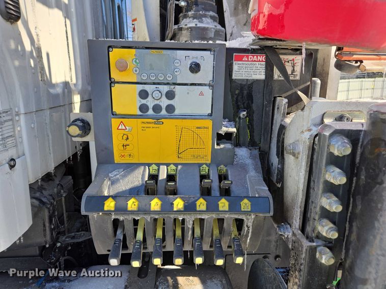 image for item YA2130 2017 Freightliner 114SD crane truck