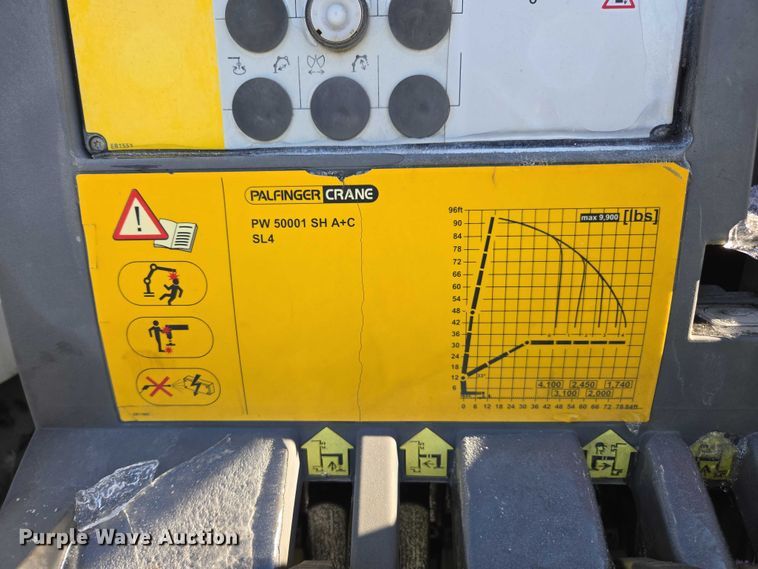 image for item YA2130 2017 Freightliner 114SD crane truck