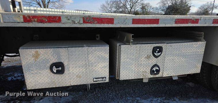 image for item YA2130 2017 Freightliner 114SD crane truck