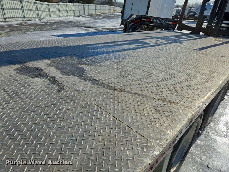 image for item YA2130 2017 Freightliner 114SD crane truck