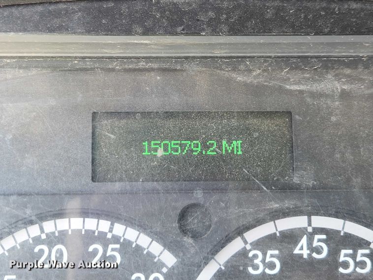 image for item YA2130 2017 Freightliner 114SD crane truck