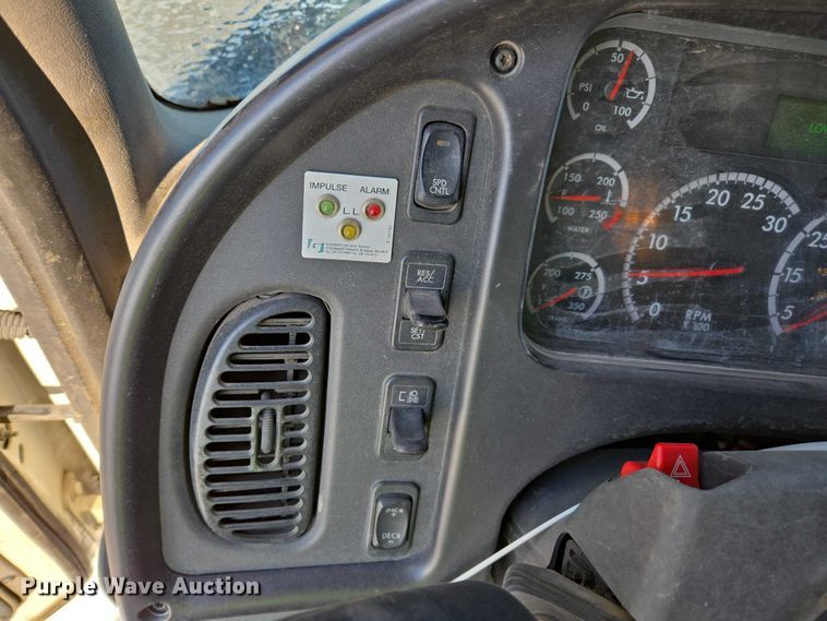 image for item YA2130 2017 Freightliner 114SD crane truck