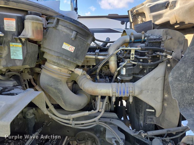 image for item YA2130 2017 Freightliner 114SD crane truck