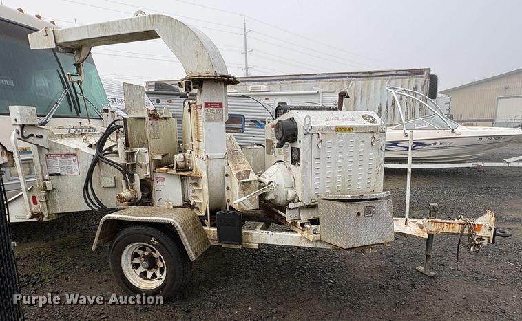 image for item YA2131 2016 Bandit 200UC  wood chipper