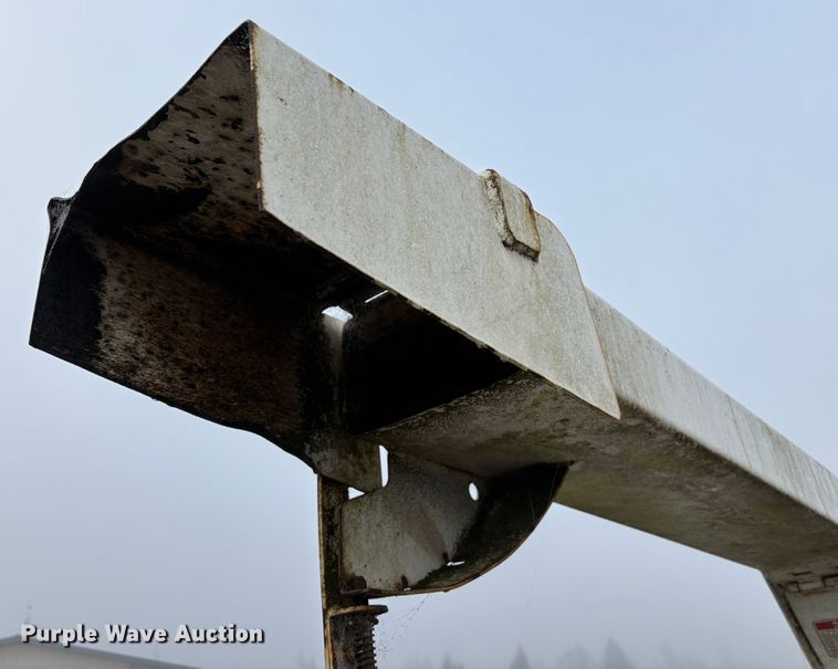 image for item YA2131 2016 Bandit 200UC  wood chipper