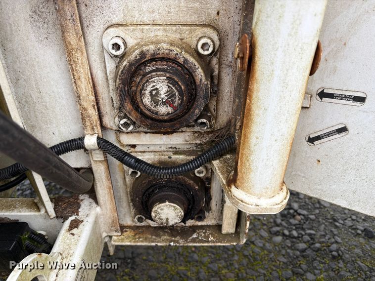 image for item YA2131 2016 Bandit 200UC  wood chipper