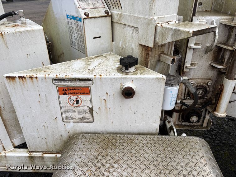 image for item YA2131 2016 Bandit 200UC  wood chipper