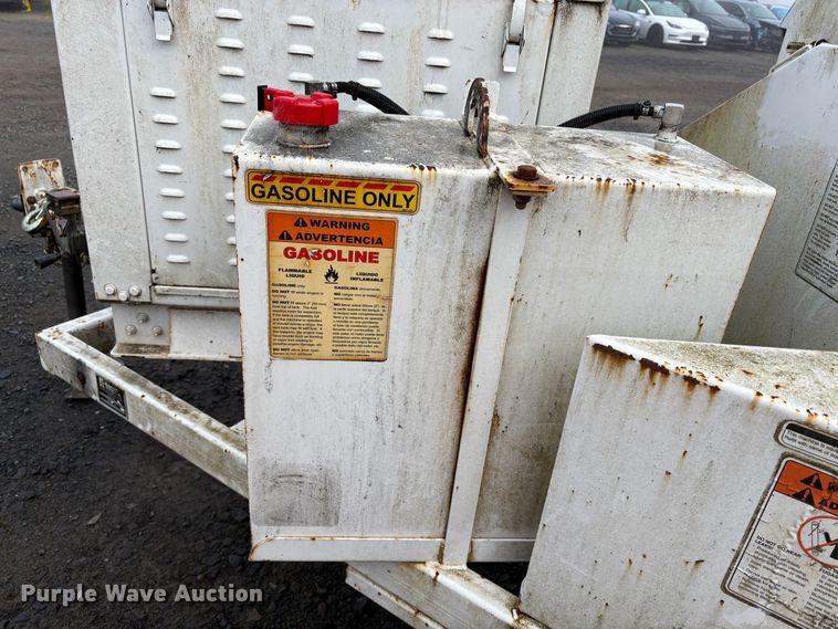 image for item YA2131 2016 Bandit 200UC  wood chipper