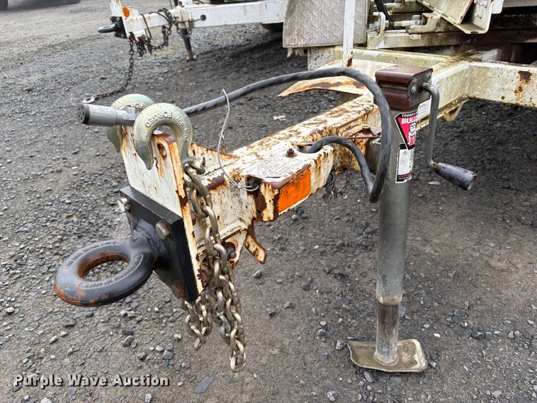 image for item YA2131 2016 Bandit 200UC  wood chipper