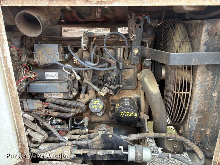 image for item YA2131 2016 Bandit 200UC  wood chipper