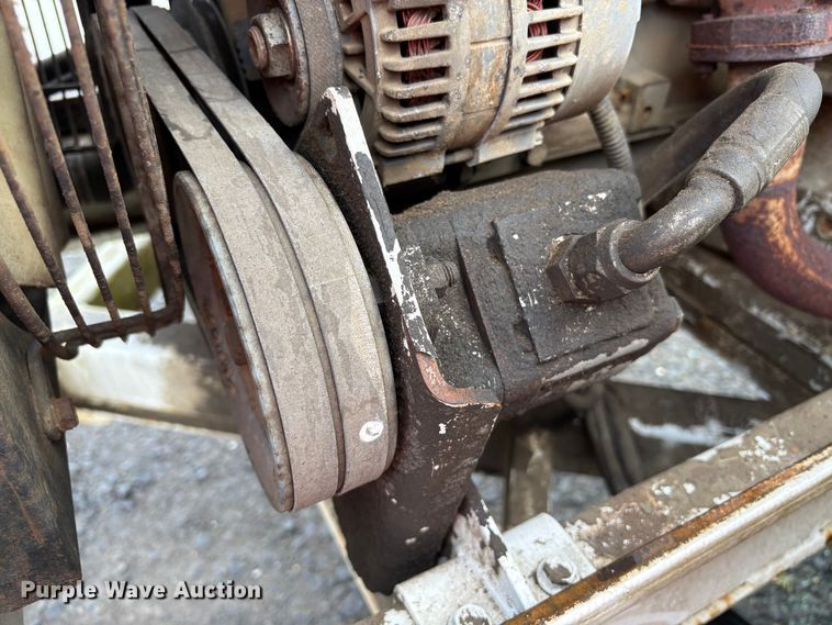 image for item YA2131 2016 Bandit 200UC  wood chipper