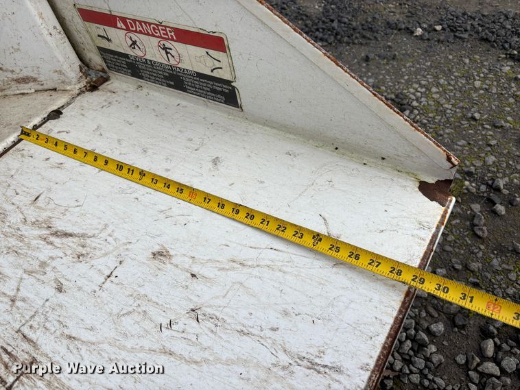 image for item YA2134 2014 Altec DC912A wood chipper