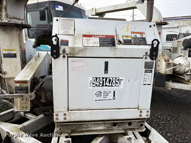 image for item YA2134 2014 Altec DC912A wood chipper