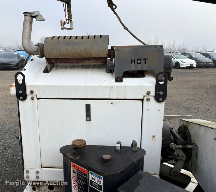 image for item YA2134 2014 Altec DC912A wood chipper