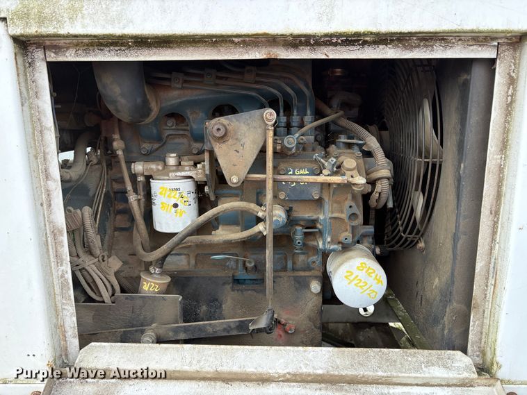 image for item YA2134 2014 Altec DC912A wood chipper