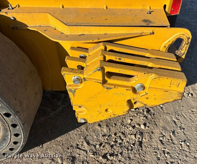 image for item YA2147 2018 John Deere 320G skid steer loader