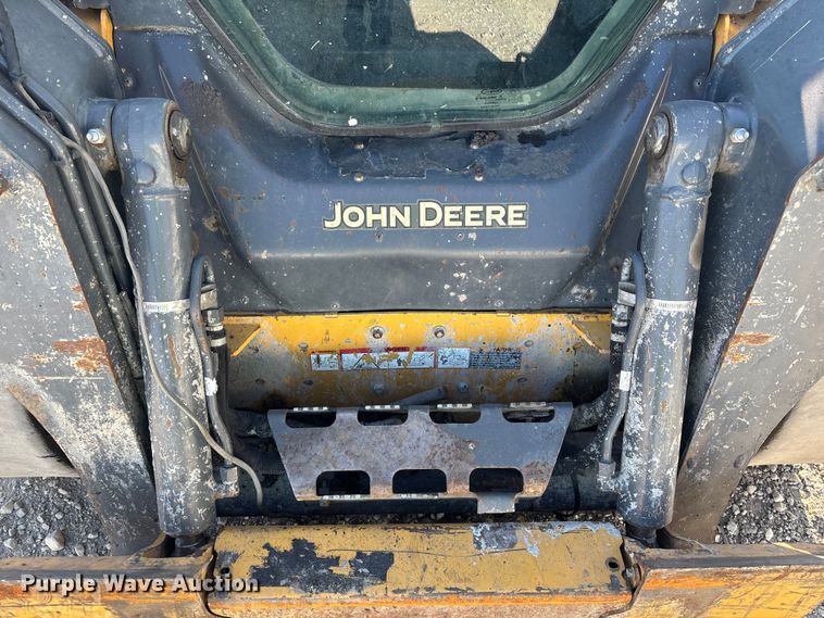 image for item YA2147 2018 John Deere 320G skid steer loader