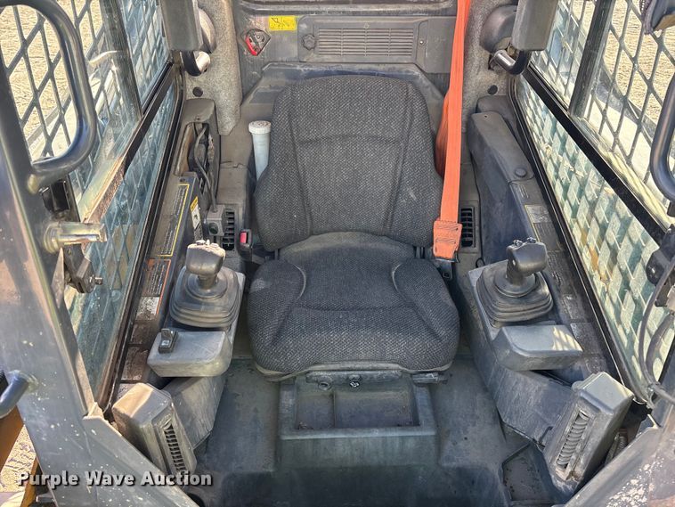 image for item YA2147 2018 John Deere 320G skid steer loader