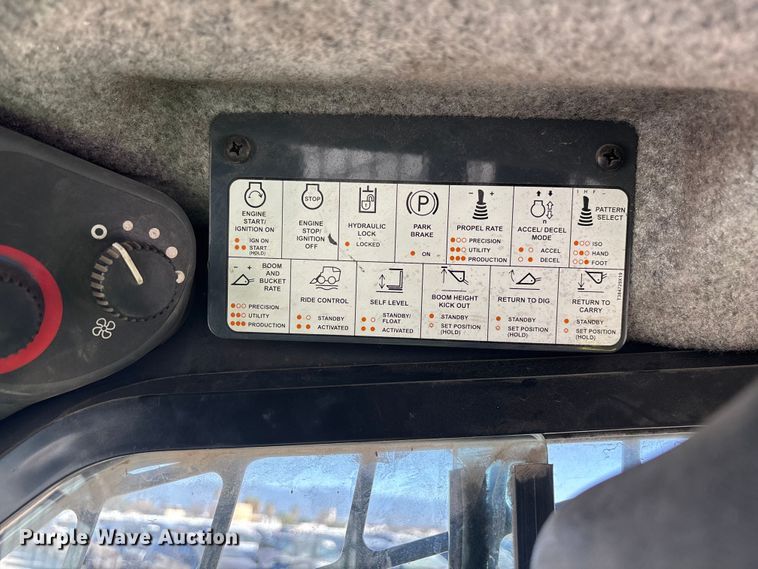 image for item YA2147 2018 John Deere 320G skid steer loader