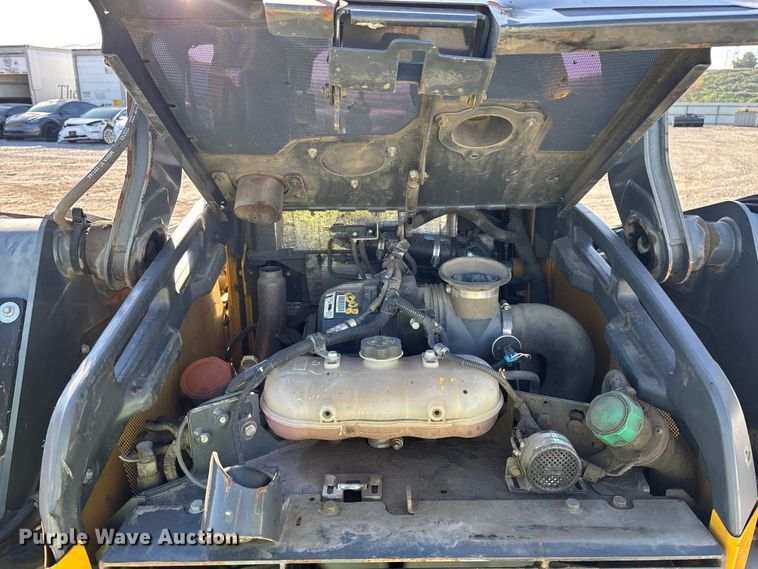 image for item YA2147 2018 John Deere 320G skid steer loader