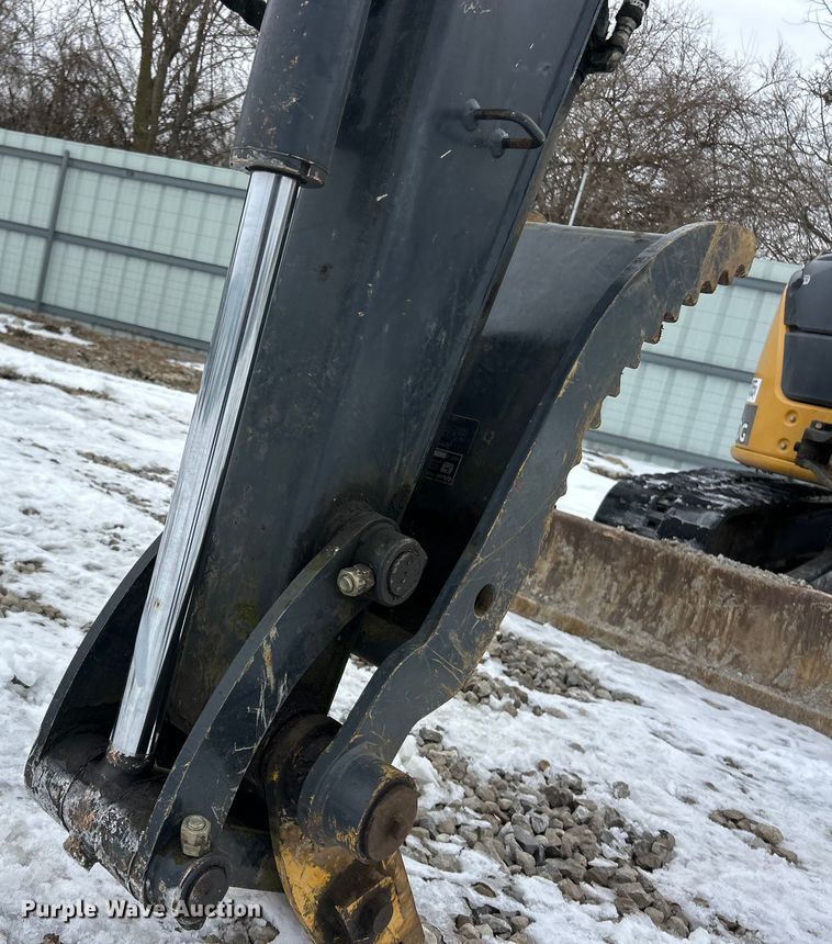 image for item YA2225 2015 John Deere 50G mini excavator