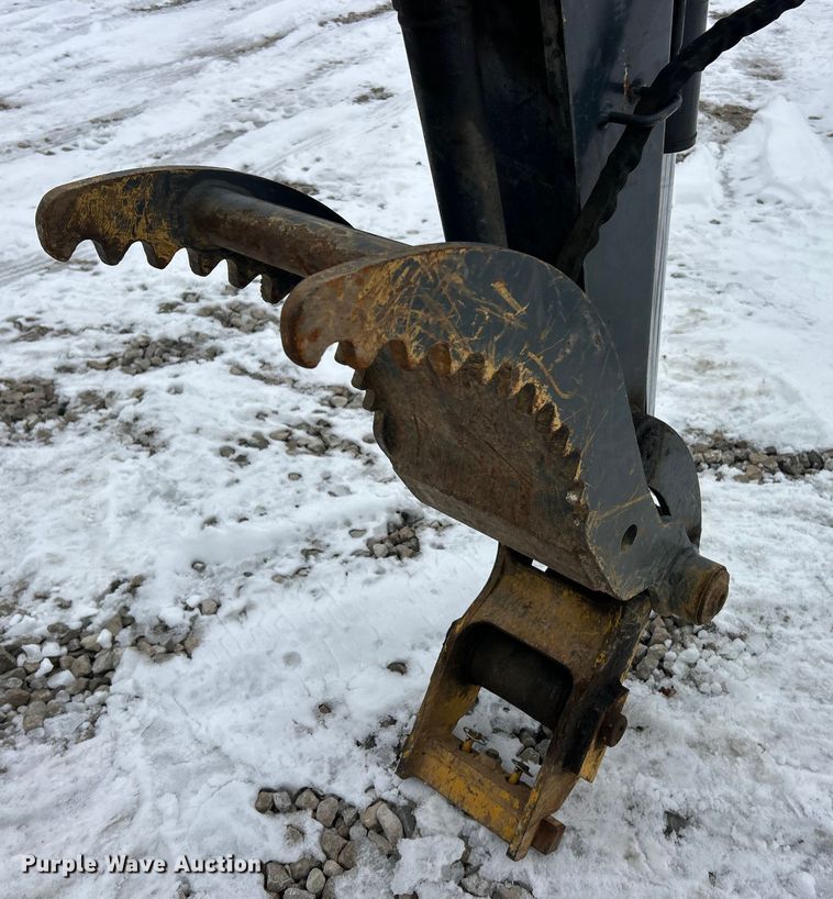 image for item YA2225 2015 John Deere 50G mini excavator