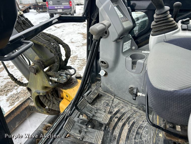 image for item YA2225 2015 John Deere 50G mini excavator