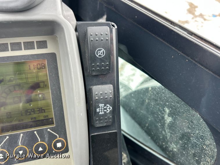 image for item YA2225 2015 John Deere 50G mini excavator