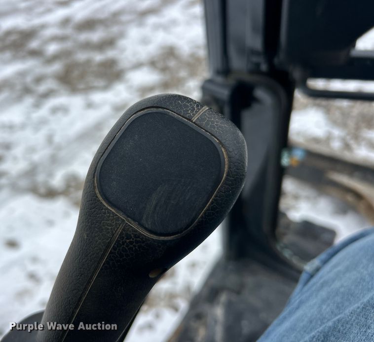 image for item YA2225 2015 John Deere 50G mini excavator