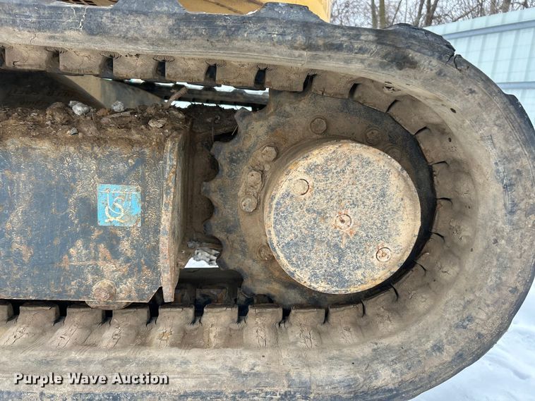 image for item YA2225 2015 John Deere 50G mini excavator