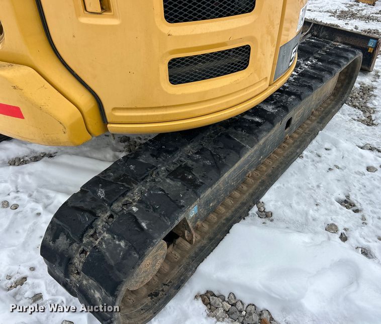 image for item YA2225 2015 John Deere 50G mini excavator