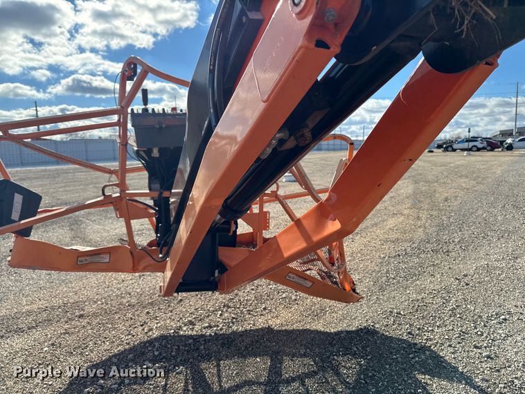 image for item YA2226 2013 JLG 800AJ boom lift