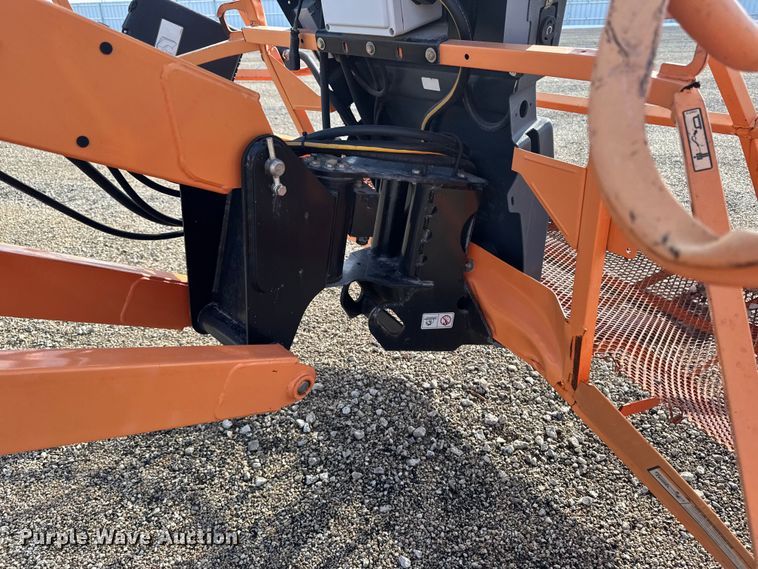 image for item YA2226 2013 JLG 800AJ boom lift