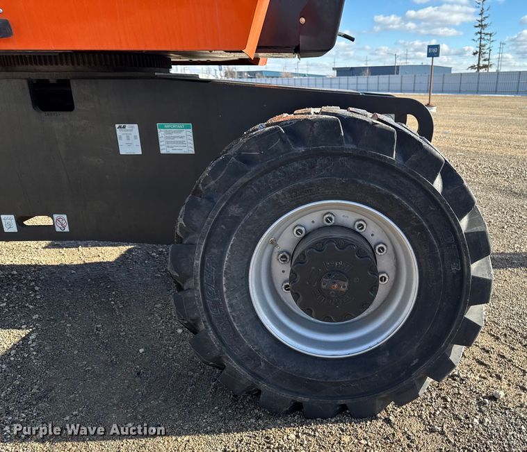 image for item YA2226 2013 JLG 800AJ boom lift