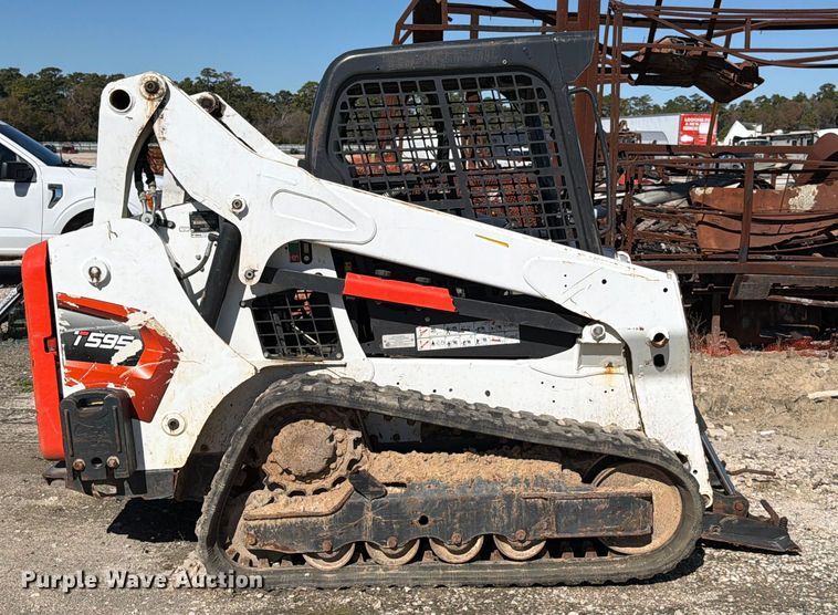 image for item YA2229 2022 Bobcat T595 tracked skid steer loader