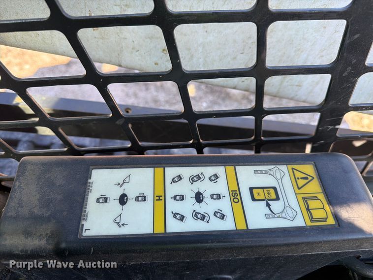 image for item YA2229 2022 Bobcat T595 tracked skid steer loader